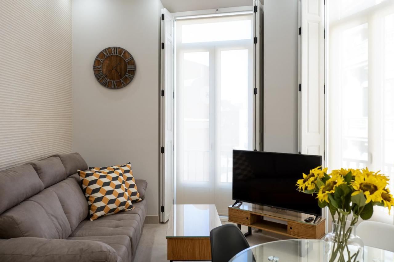 Inmalaga Santos Suites 2 Екстериор снимка